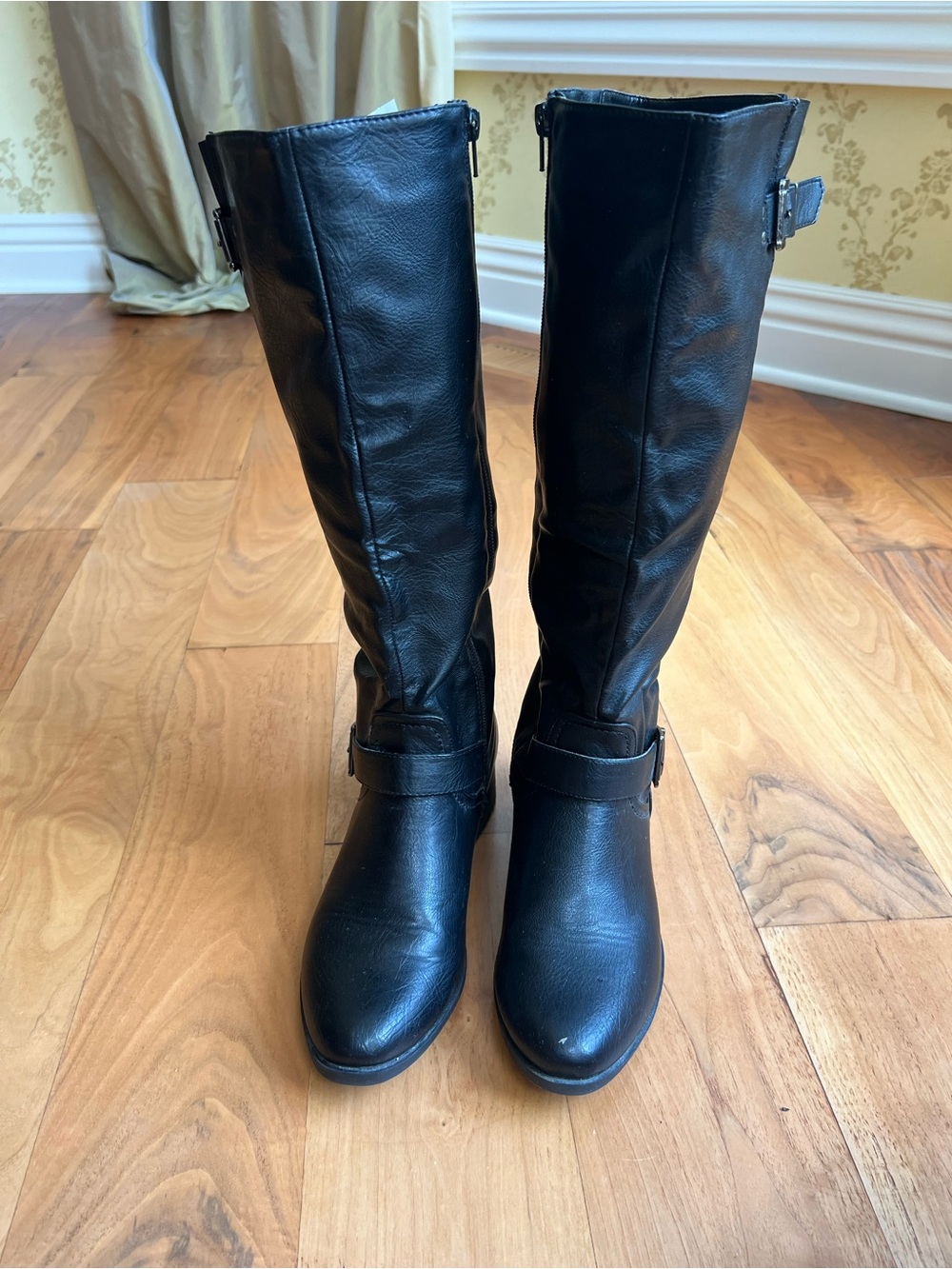 Women’s Size 8 Croft & Barrow Black Boots - Picture 3 of 15